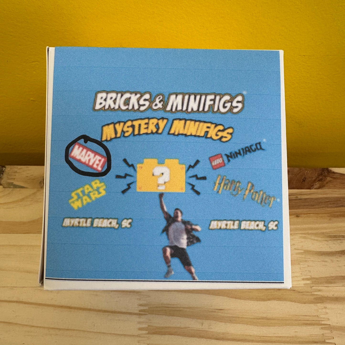 Mystery Minifig Box- Marvel