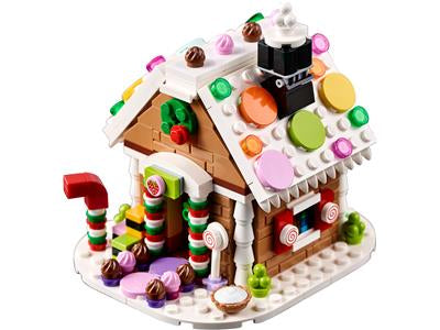 40139 Gingerbread House