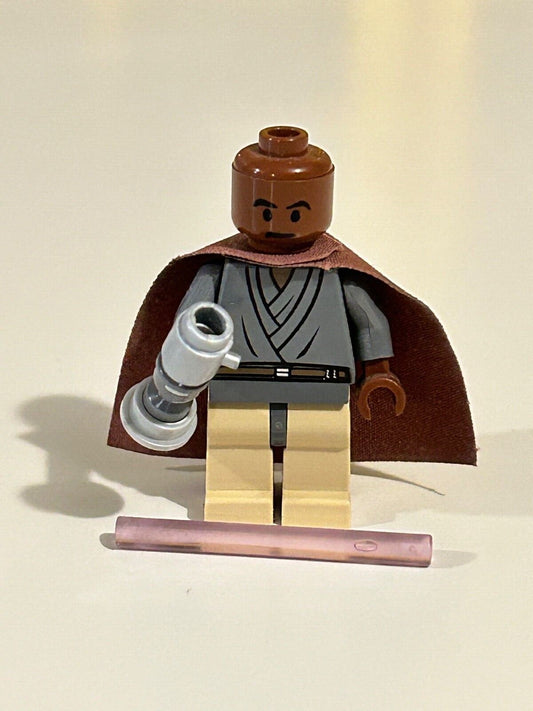 sw0133 Mace Windu - Trans-Light Purple Light-Up Lightsaber