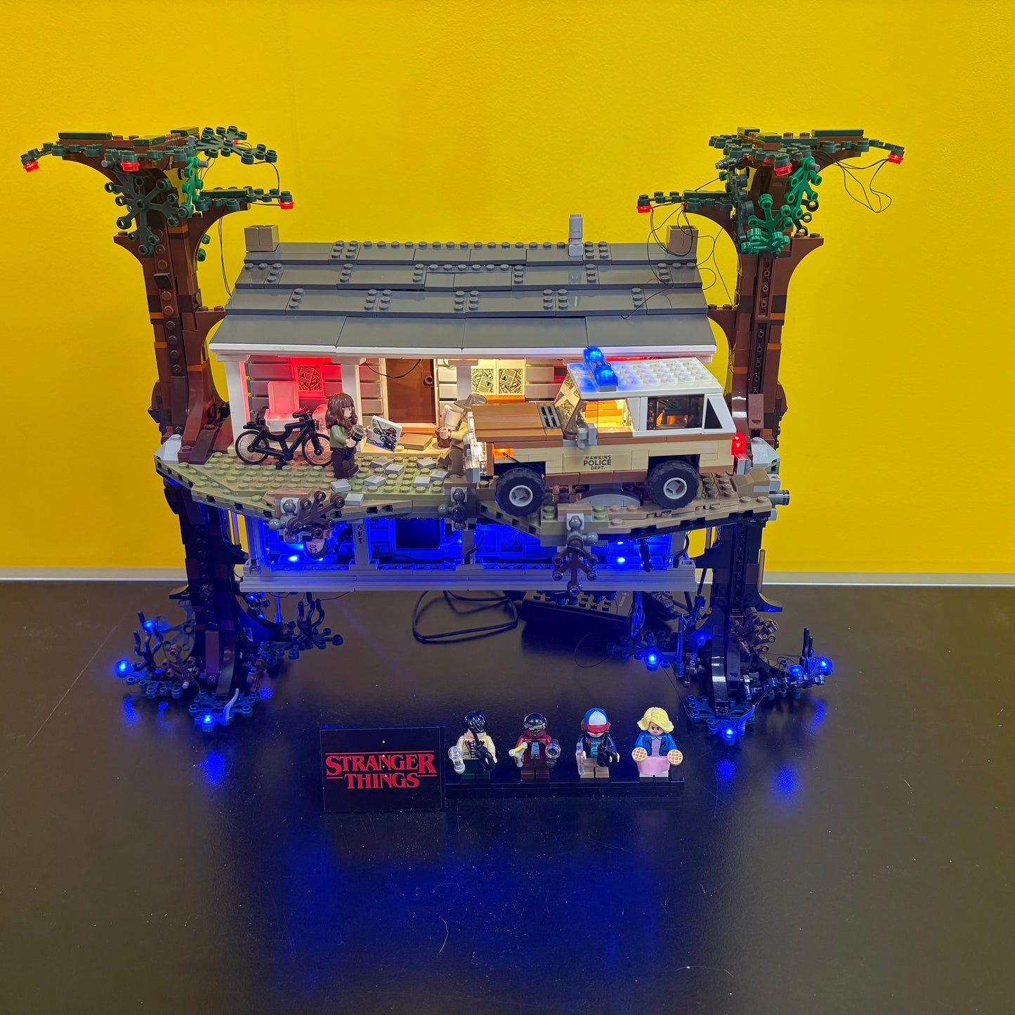 75810 The Upside Down *Prebuilt*