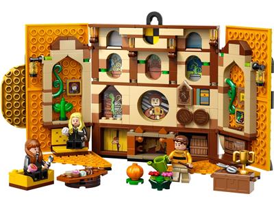 76412 Hufflepuff™ House Banner