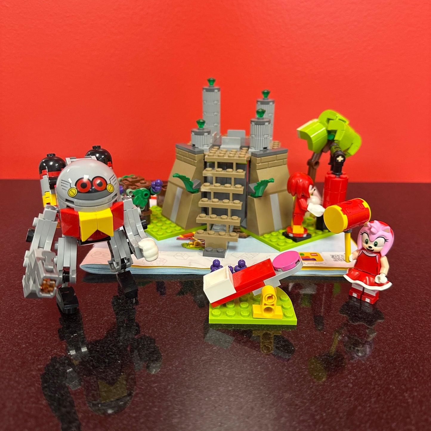 76998 Knuckles and the Master Emerald Shrine