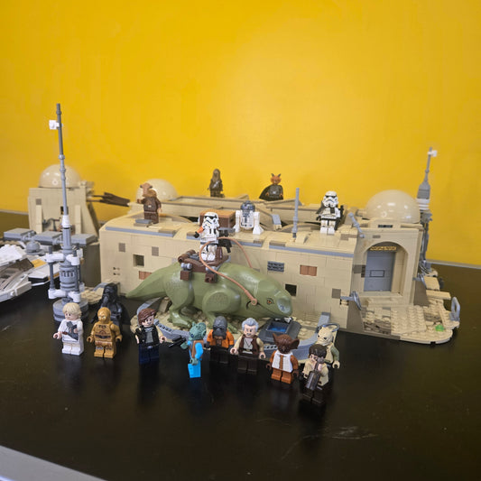 75290 Mos Eisley Cantina